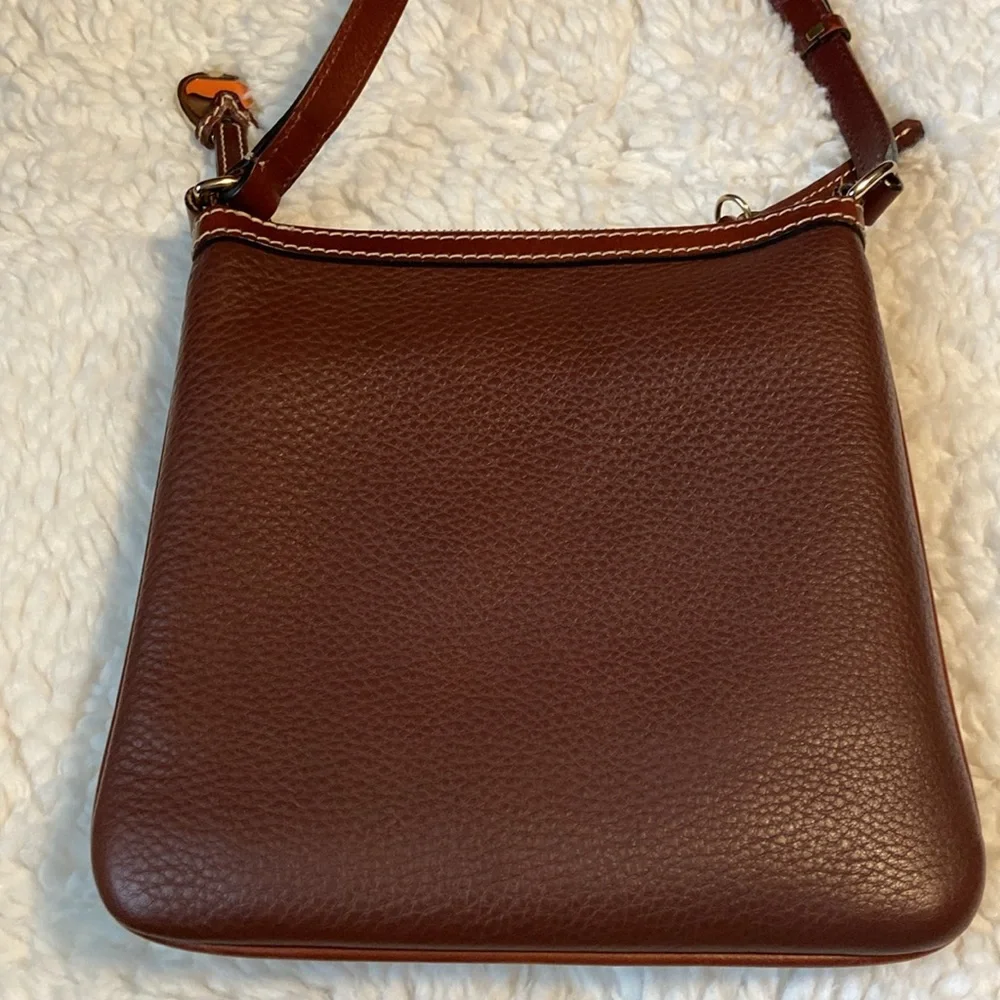 Dooney & Bourke leather letter carrier - Picture 3 of 9